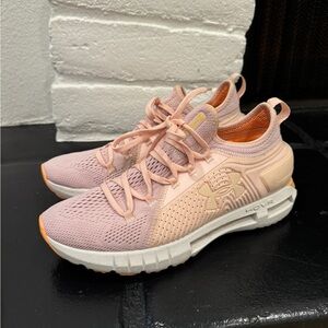 Under Armour women's Phantom SE HVR sz9.5
